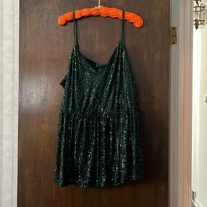 Torrid size 4 peplum sequin evergreen top with adjustable straps